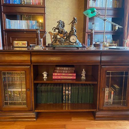 Old Town Apartment Near St Peters Basilica Riga Luaran gambar