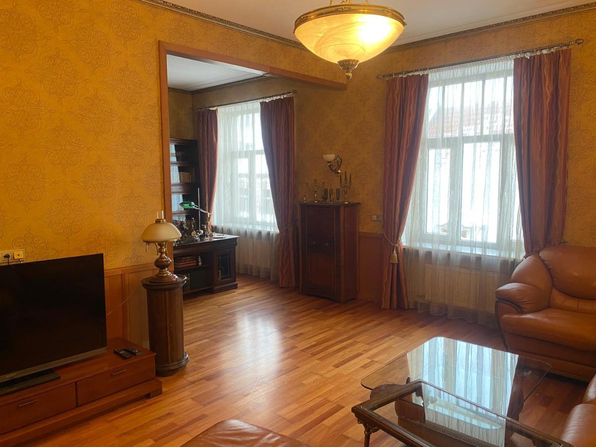 Old Town Apartment Near St Peters Basilica Riga Luaran gambar